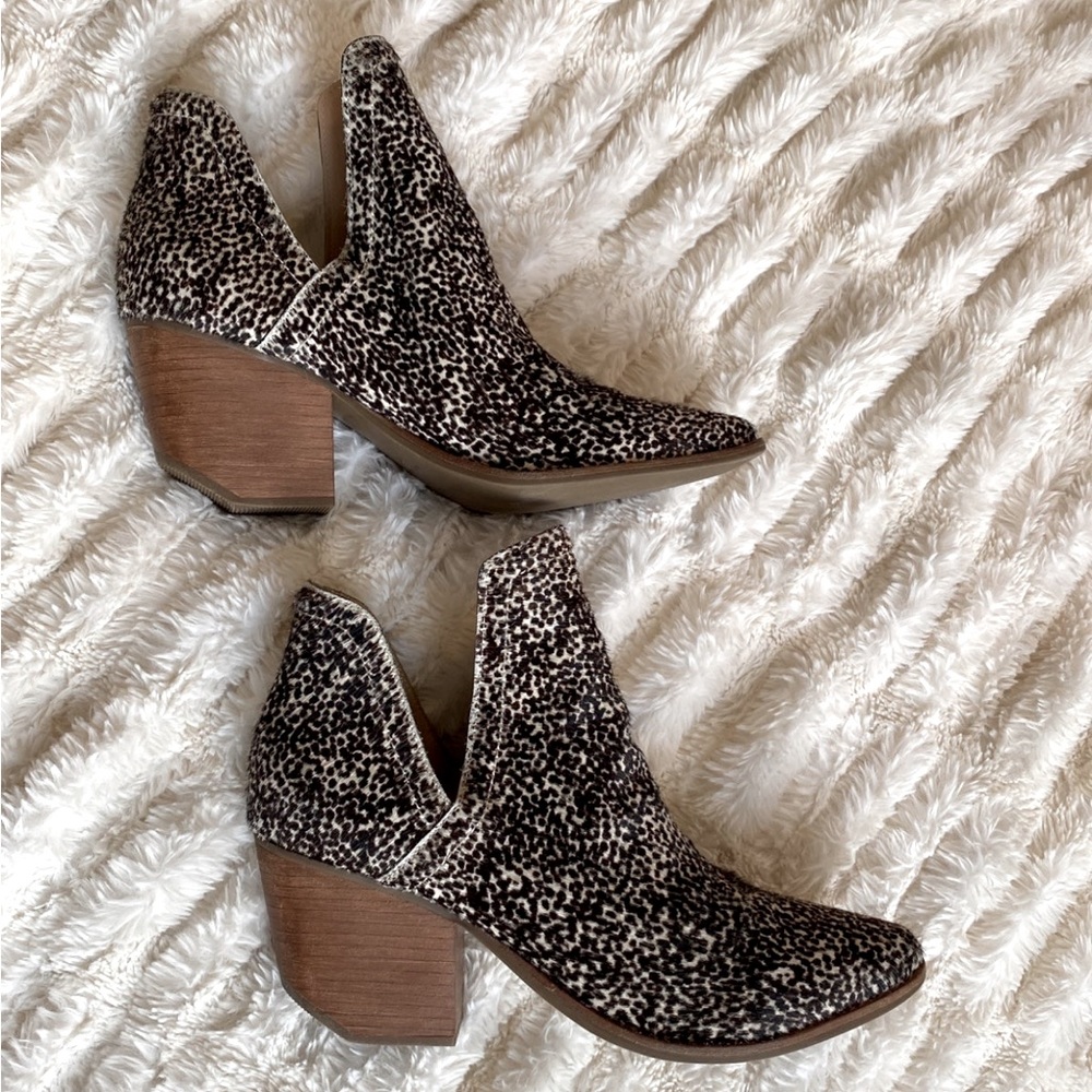 Real Leather And Fur Booties Size 8 Coconuts By M… - image 1